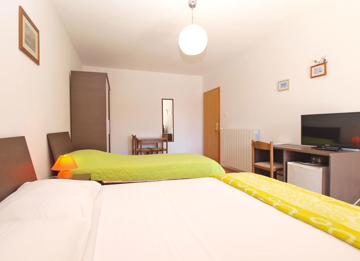 פאז'אנה Rooms Ivica 1452 מראה חיצוני תמונה