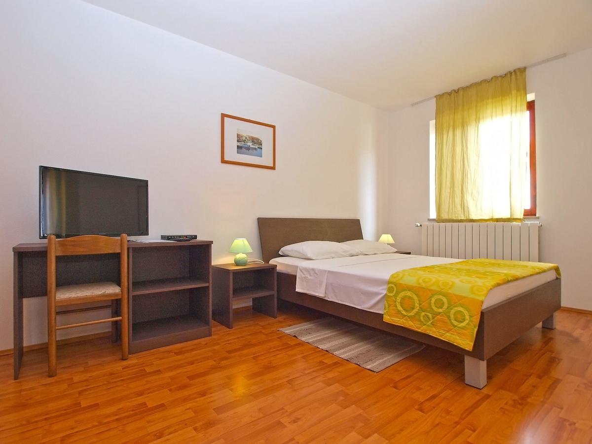 פאז'אנה Rooms Ivica 1452 מראה חיצוני תמונה